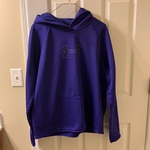 Under armour loose fit with the thumb holes